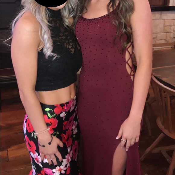 Size 2 maroon Jovani prom dress! - Picture 5 of 6